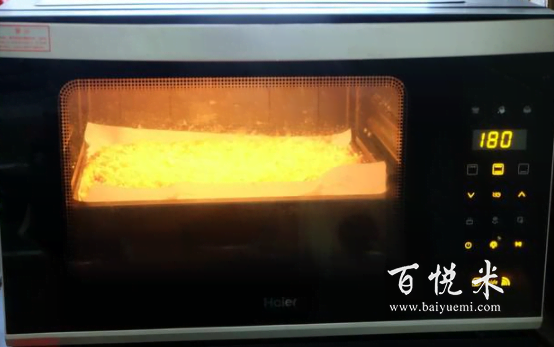 晚上揉面早上烤,這個(gè)披薩味道好,小孩子最愛了